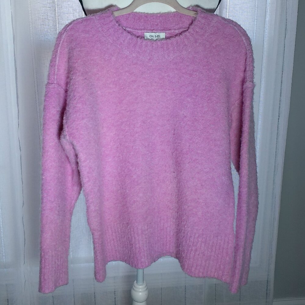 ON 34th Long Sleeve Crew Neck Rose Pink Textured Sweater S